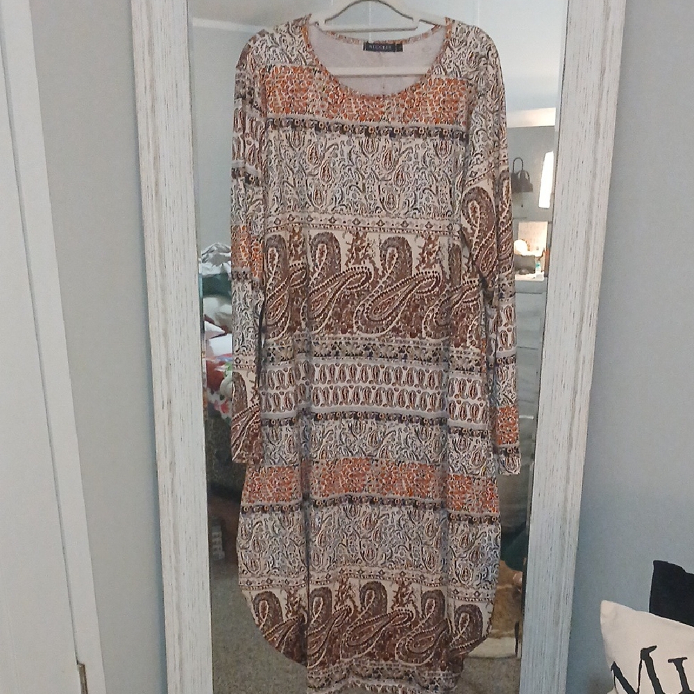 Nuggles Elegant Paisley Long Sleeve Dress